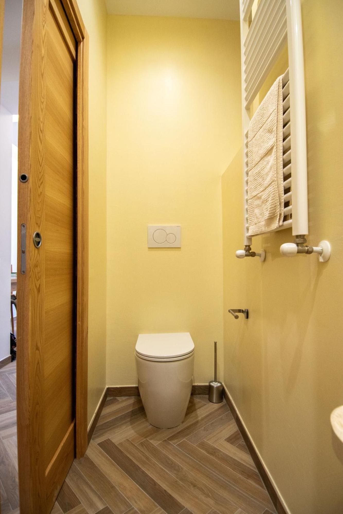 Finestra Sul Borgo Apartment เตรวินญาโน โรมาโน ภายนอก รูปภาพ